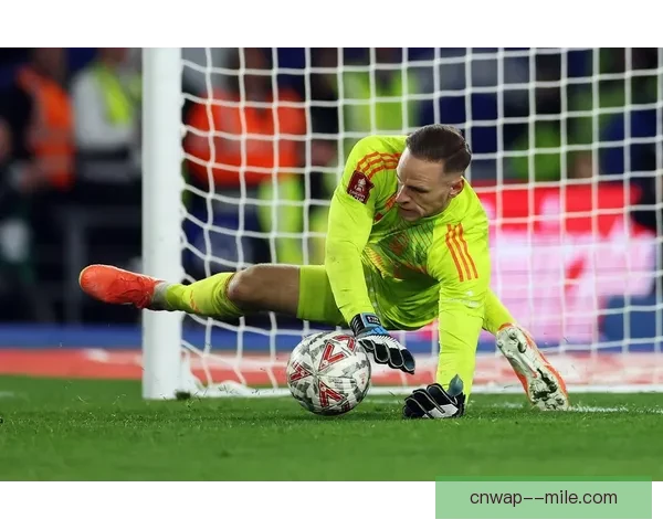 欧冠十六强黑马集体突围争冠格局生变豪门迎新挑战多线博弈悬念升级